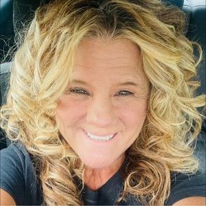 Meet your Posher, Ramona